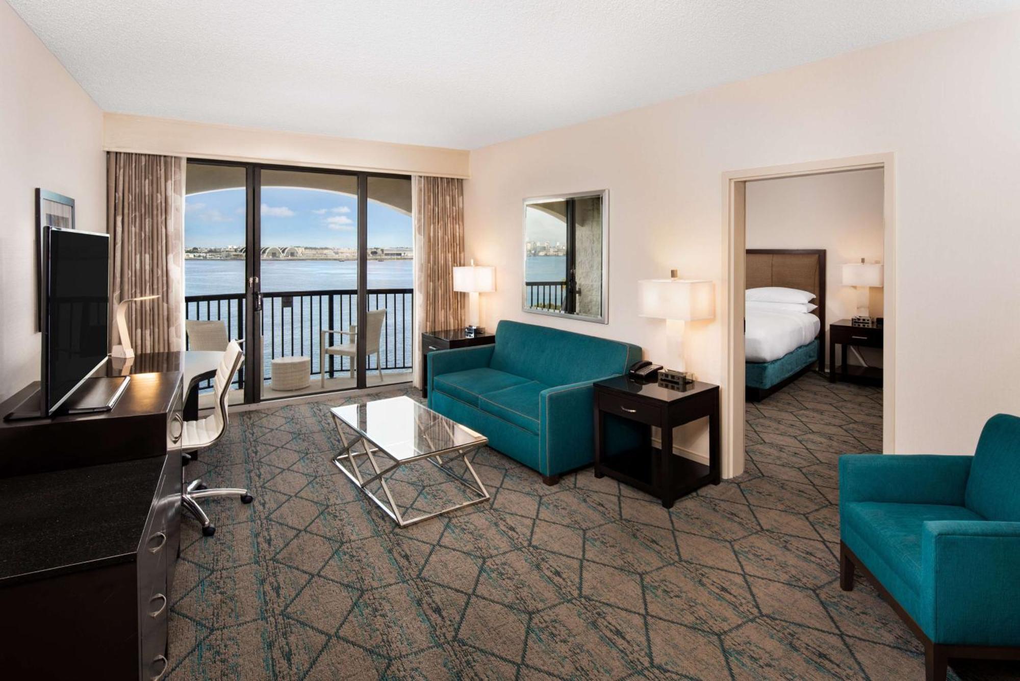 Hilton San Diego Airport/Harbor Island Exterior photo